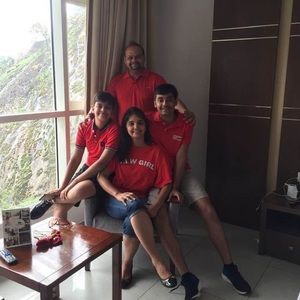 Meet your Posher, Aarti